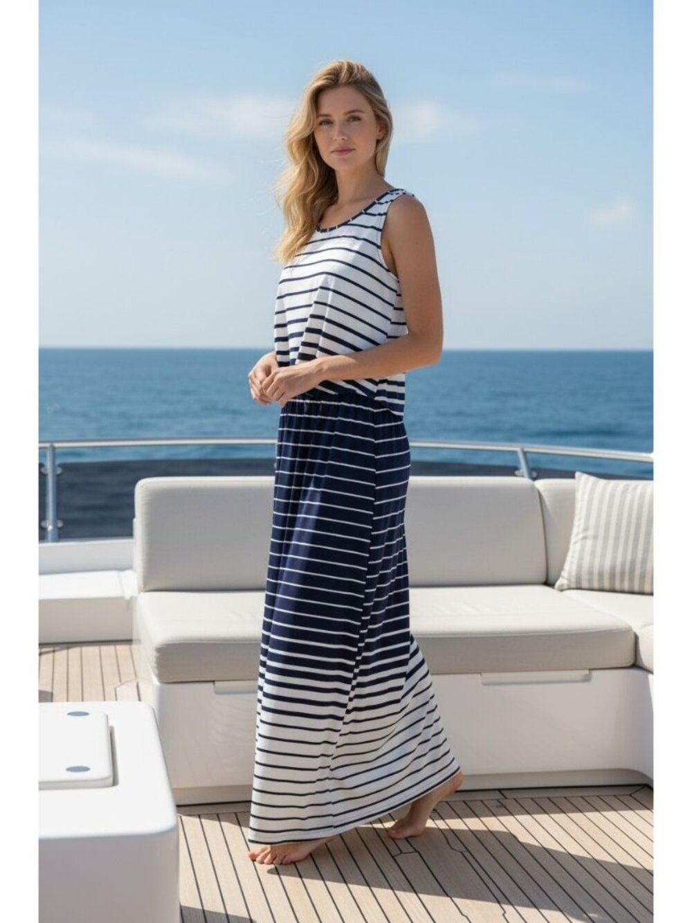 Robert Louis Striped Maxi Dress Blue White Sleeveless Medium Nautica Stretch NEW
